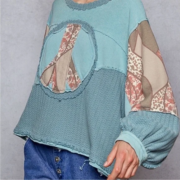 POL Blue and Pink Patchwork Sweatshirt - Picture 4 of 9